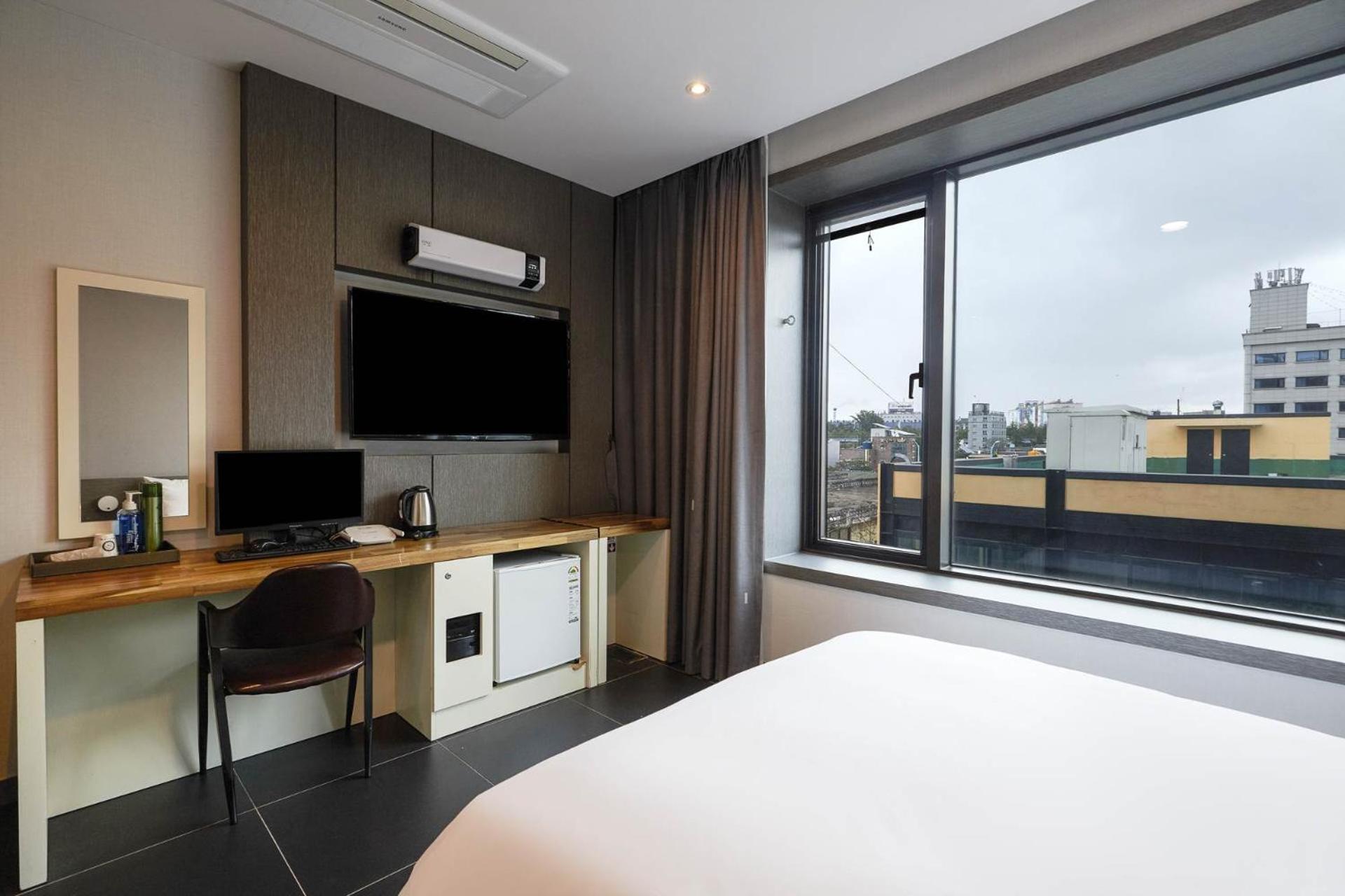 Incheon Blue Marine Hotel Exterior photo
