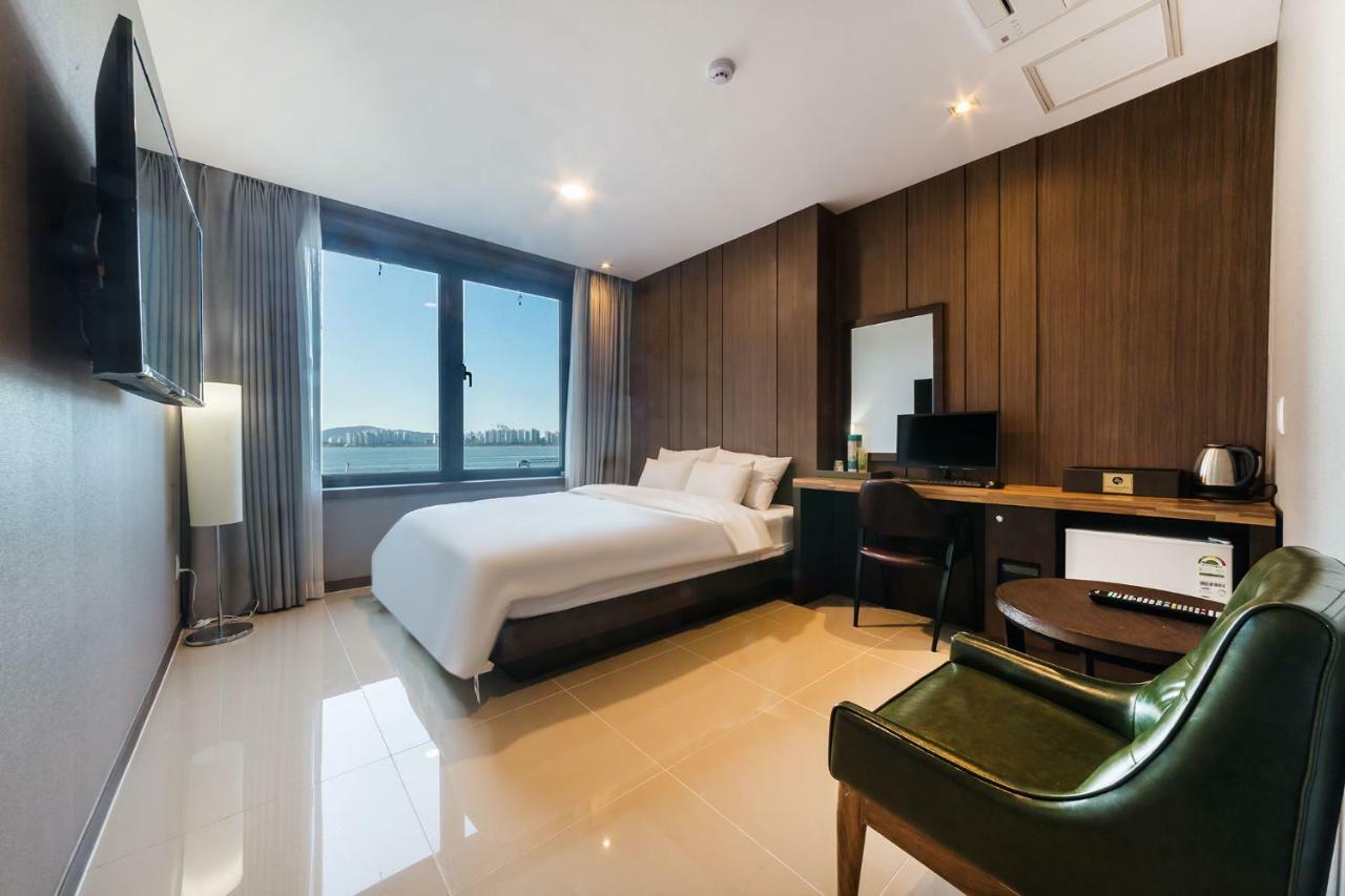 Incheon Blue Marine Hotel Exterior photo